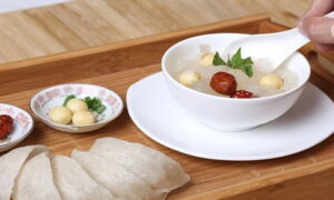 cách chưng yến đường phèn táo đỏ 5