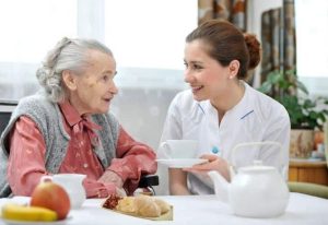 cách sử dụng yến sào cho người già 1